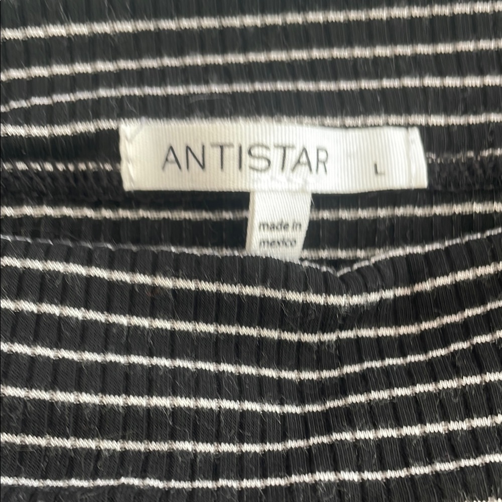 Antistar Large Black and white stripes